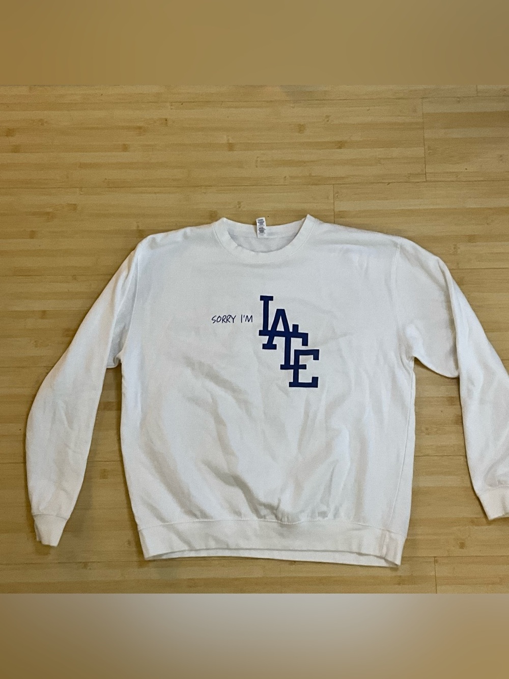 Sorry I’m Late White Graphic Crewneck Sweatshirt Blue Lettering Size XXL